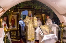 Всенощное бдение в храме преподобных отцов Киево-Печерских Архиерейского подворья в селе Краснореченское 13 января 2018 г. Всенощное бдение в храме преподобных отцов Киево-Печерских Архиерейского подворья в селе Краснореченское 13 января 2018 г.