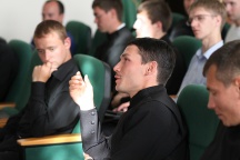 Встреча студентов Хабаровской духовной семинарии с сотрудником Синодального информационного отдела Денисом Маханько. 12 сентября 2011г. Встреча студентов Хабаровской духовной семинарии с сотрудником Синодального информационного отдела Денисом Маханько. 12 сентября 2011г.